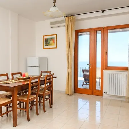 Complesso Delle Antiche Rotte Андрано