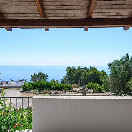 Complesso Delle Antiche Rotte Андрано