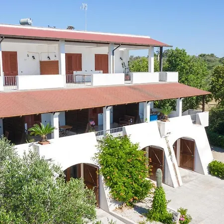 شقة فندقية Complesso Delle Antiche Rotte 3*